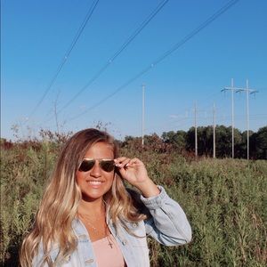 Meet your Posher, Saige